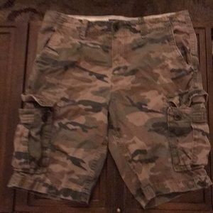 Camouflage cargo shorts